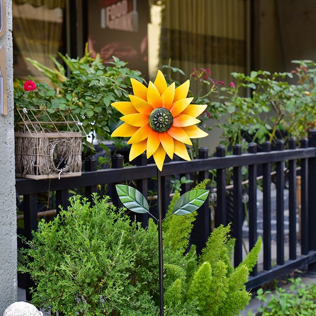 Sunflower Garden Stake 4