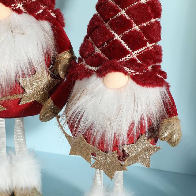 SGXS6135 red hat plush gnomes (7)
