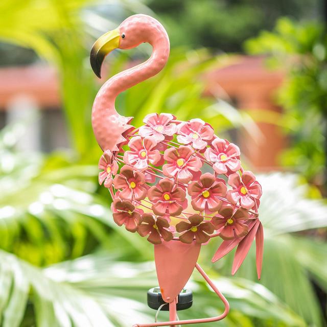 Manufacturer Customize Flamingo Yard Art Metal Garden Decor Solar Stake Lights