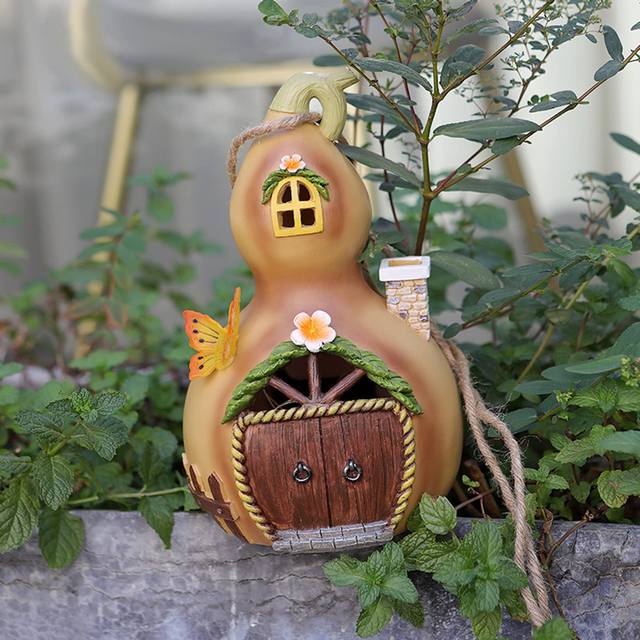 Factory Customize Wholesale Solar Power Polyresin Fairy House Accessories Outdoor Garden Ornaments Yard Decor