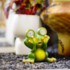 Glowing Eyes Frog Statue Cute Resin Solar Frogs Garden Decor 