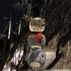 Whimsical Hanging Metal Snowman Mesh Bird Feeder Featuring Solar Light For Christmas Garden Decoration