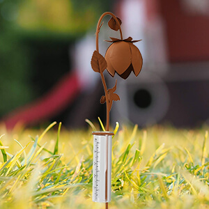 rusty flower rain gauge stake (3)