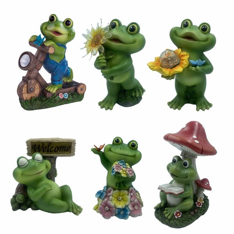 Cheerful Solar-Powered Illumination Frog Outdoor Indoor Figurine Waterproof Resin Animal Statues