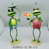 Metal Yard Art Frog Garden Statues Funny Animal Figurine Suitable for Indoor Living Room Windowsill Lawn Decor