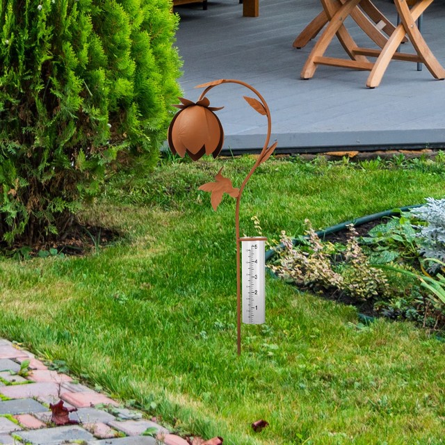 Rusty flower rain gauge (1)