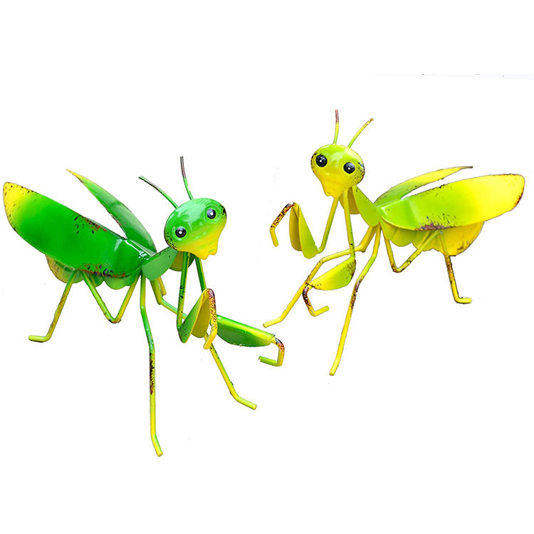 Metal Mantis Garden Yard Art Decor Set of 2 Lawn Patio Tree Ornaments Sculpture