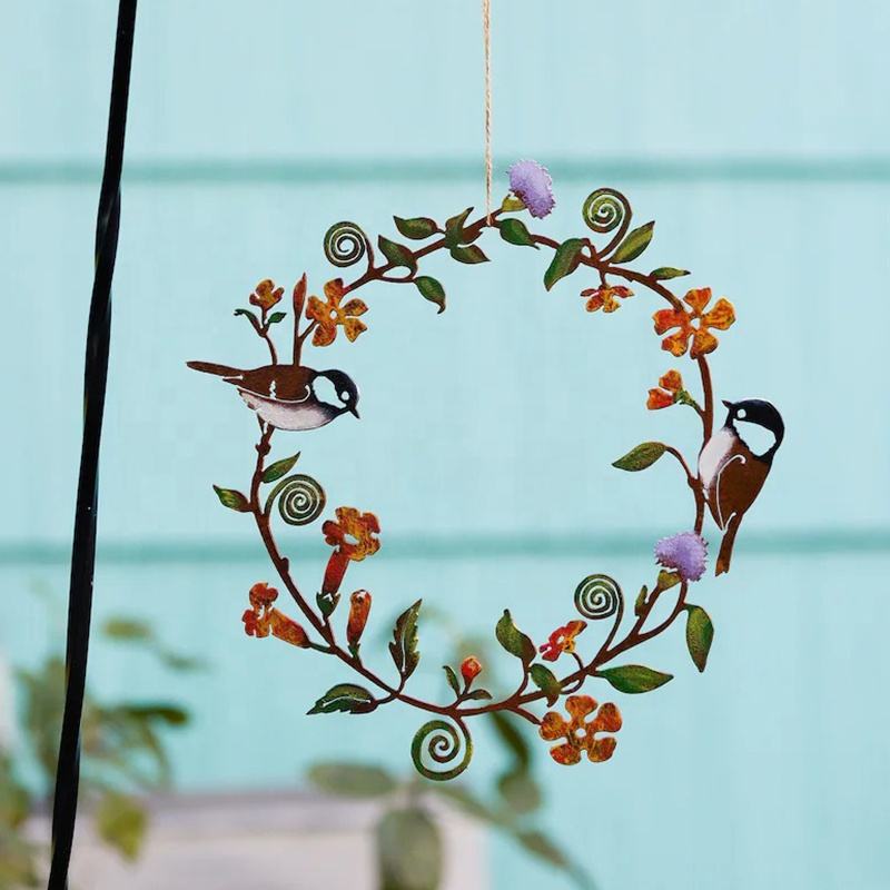 European Outdoor Chickadees Metal Wreath Art Wall Decoration For Holiday Living Room Bedroom Garden Yard