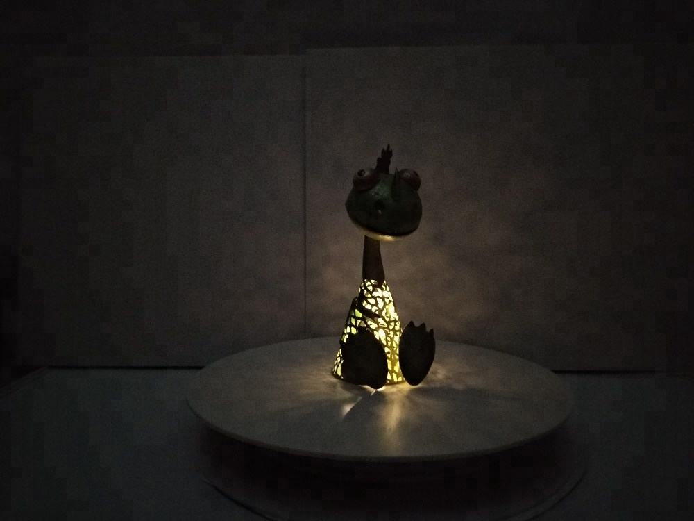 Unique Small Metal Dinosaur Craft Statue Solar Light