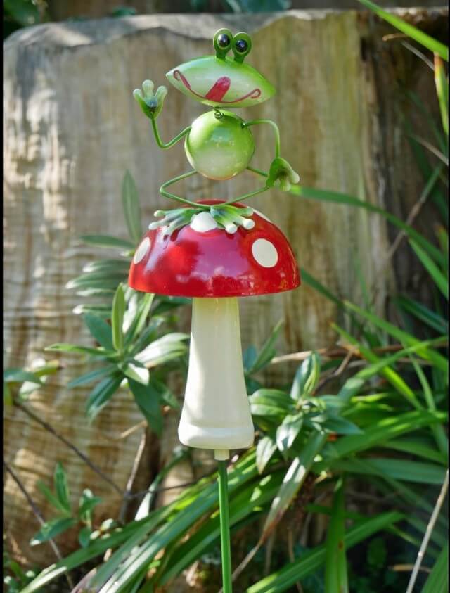 mushroom garden stake 10
