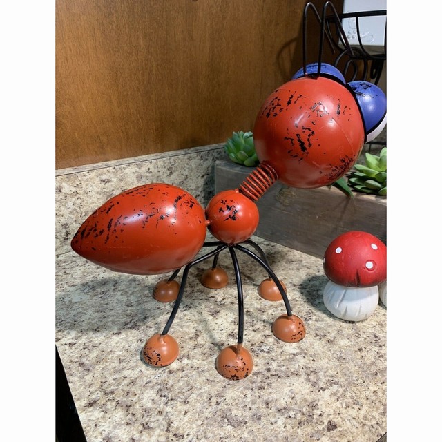 metal ant