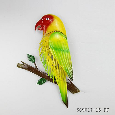 Metal Bird Wall Decor Outdoor Parrot Art Hanging Decorations for Patio Fence And Porch