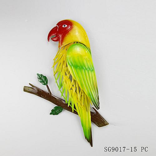 Metal Bird Wall Decor Outdoor Parrot Art Hanging Decorations for Patio Fence And Porch