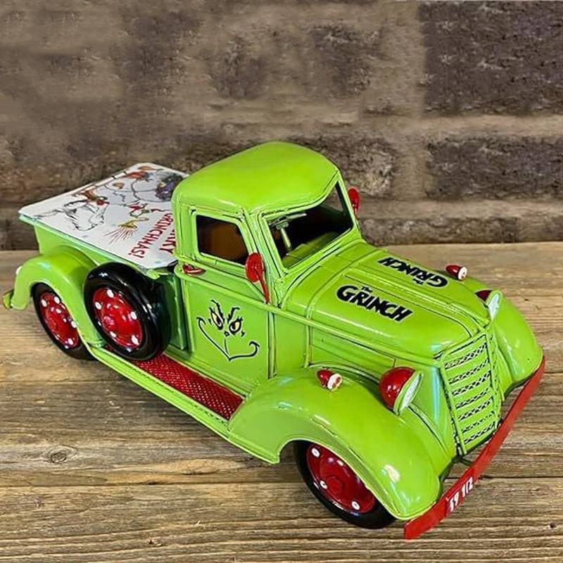 Mini Resin Truck Vintage Green Pickup for Tabletop And Farm Decorations