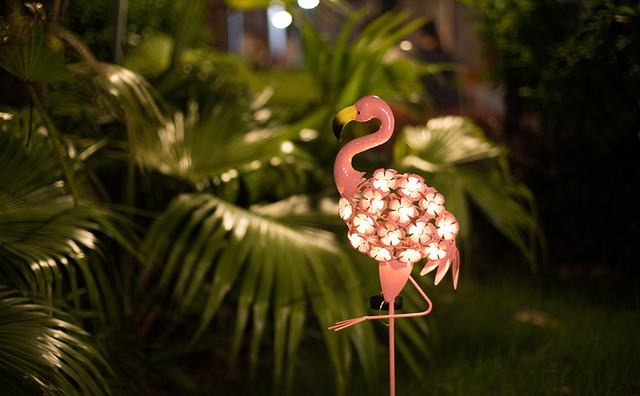 metal flamingo garden decor