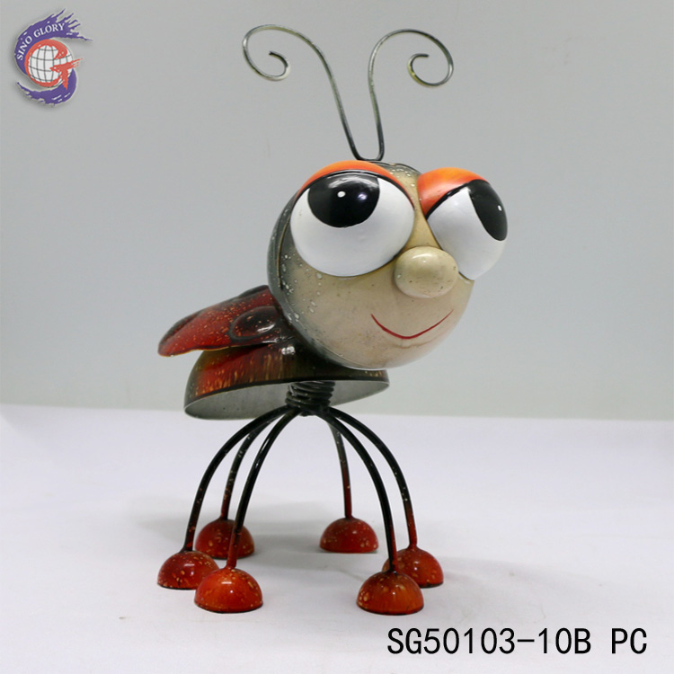 Moving Body Metal Ladybug Figurines Ornaments For Garden Decor