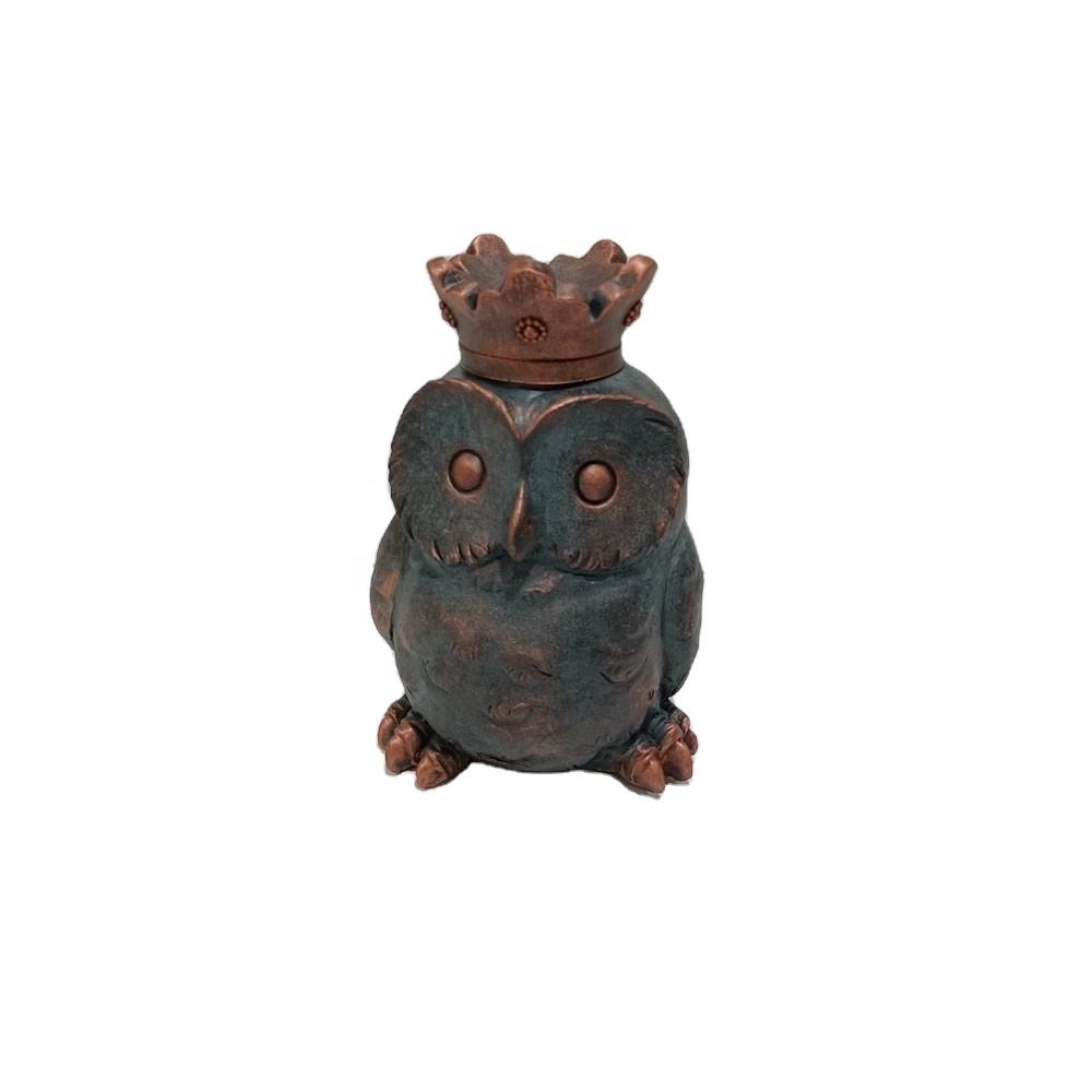 2022 New Creative King Owl Resin Art Crafts For Living Room Bedroom Office Book Shelf Tv Stand Decor Animal Sculptures