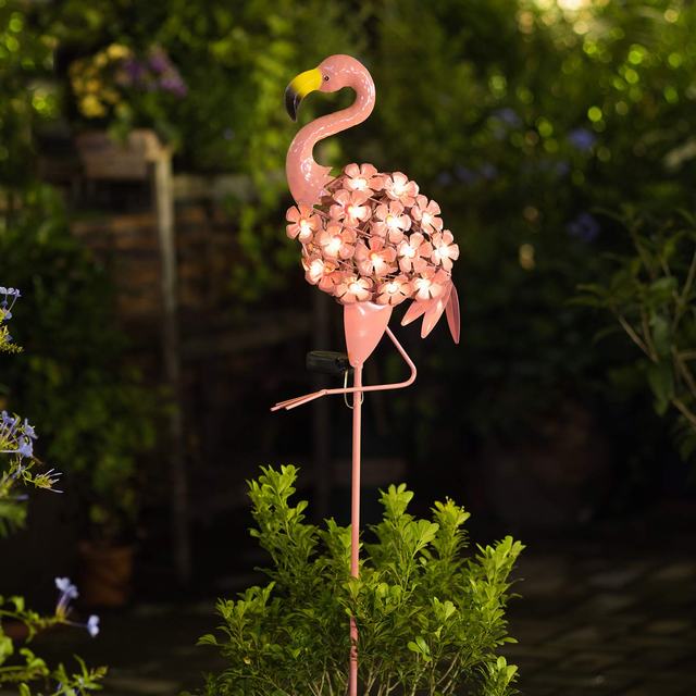 Manufacturer Customize Flamingo Yard Art Metal Garden Decor Solar Stake Lights